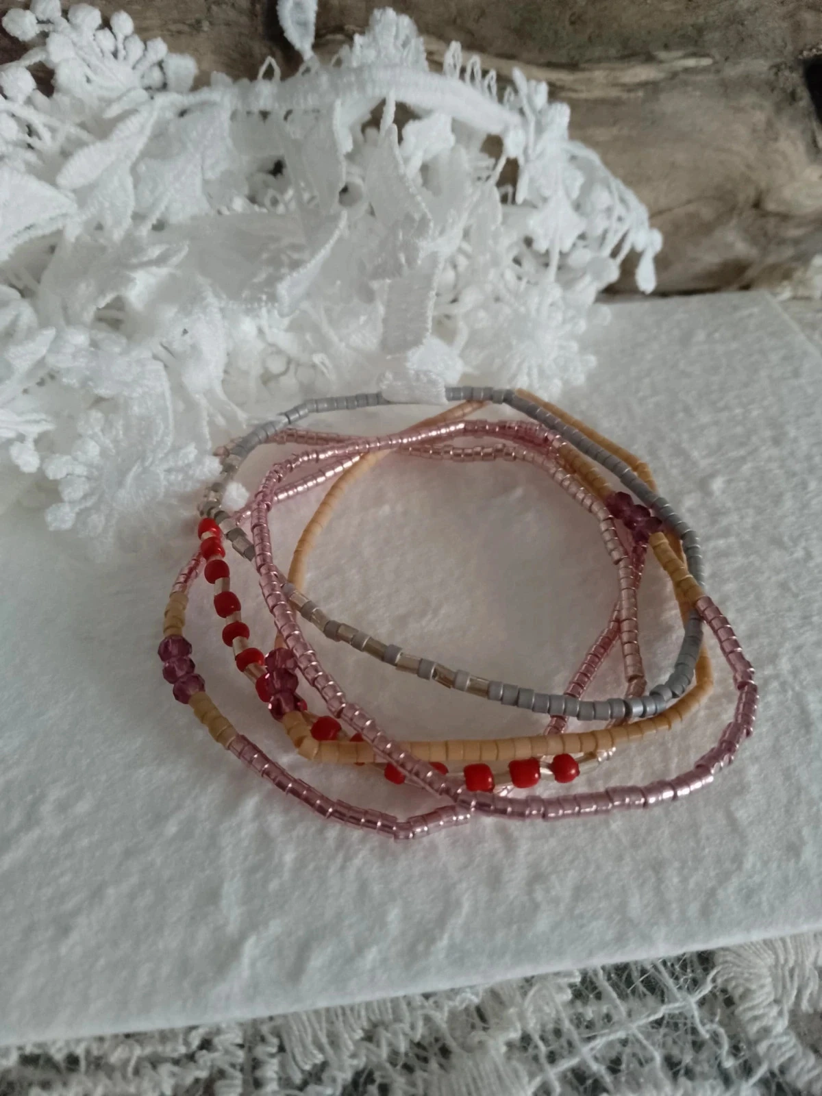 Lot van 5 armbanden met kralen – photo 2